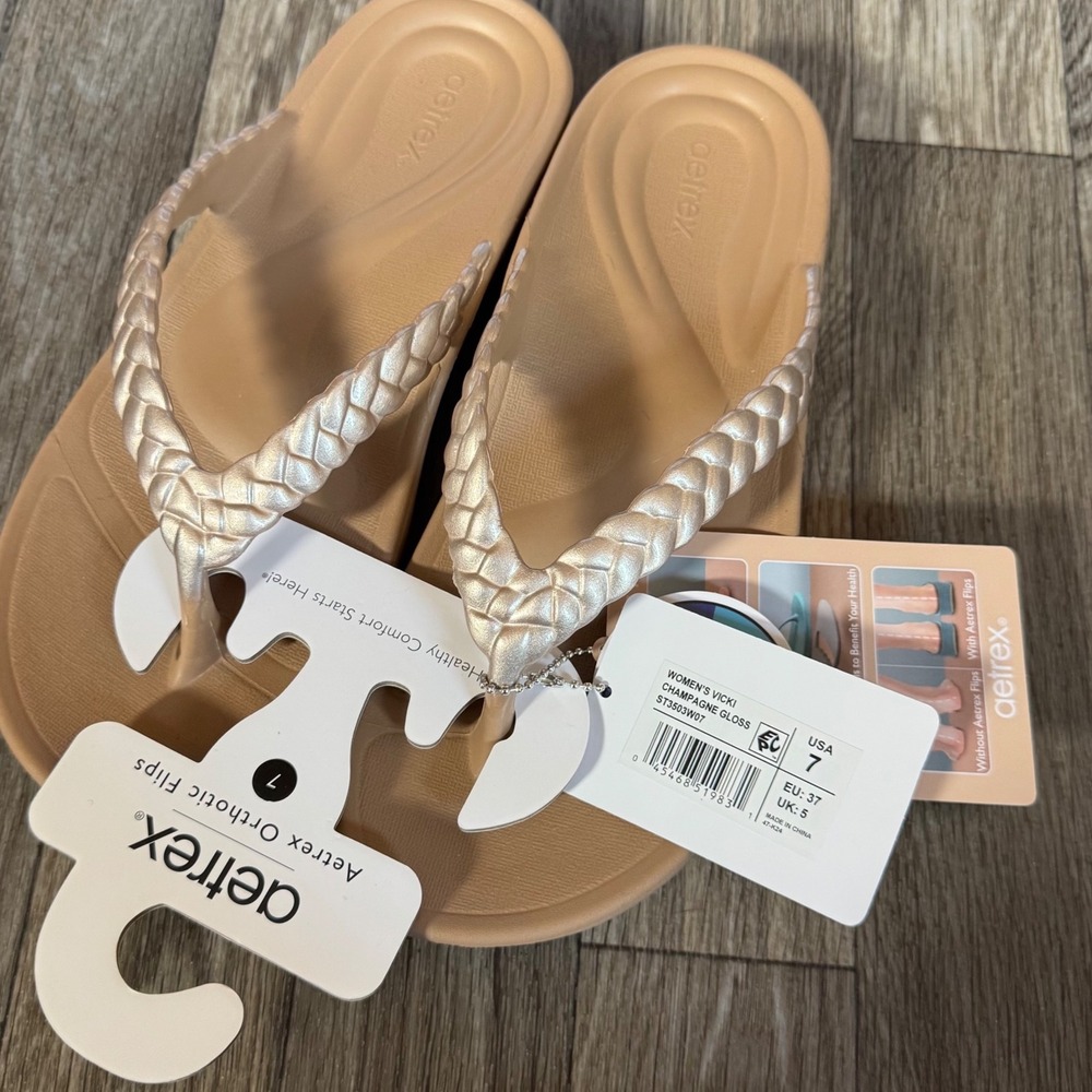 Aetrex Vicki Orthotic Flip Flops Women 7 Champagne Gloss Braided Sandals